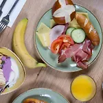 Garner - Messe By Ihg 호텔