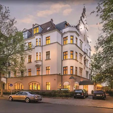 Garner - Messe By Ihg Hotell Berlin