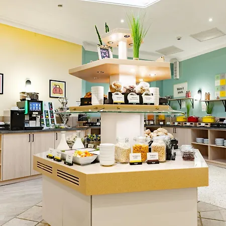 Hotel Garner - Messe By Ihg Berlin