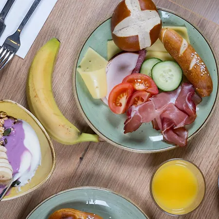 Hotel Garner - Messe By Ihg Berlin