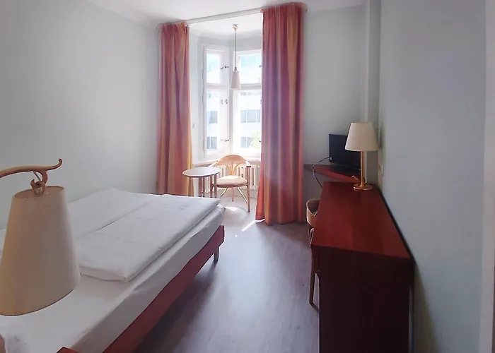 Отель Garner - Messe By Ihg Берлин