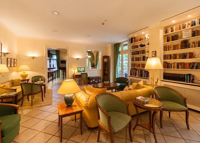 Garner - Messe By Ihg فندق 3*