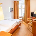 Garner - Messe By Ihg Hotel